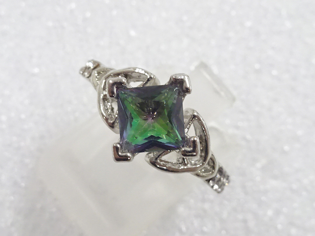 JAPANESE KIMONO / ANTIQUE COLORED STONE RING (SIZE 13)